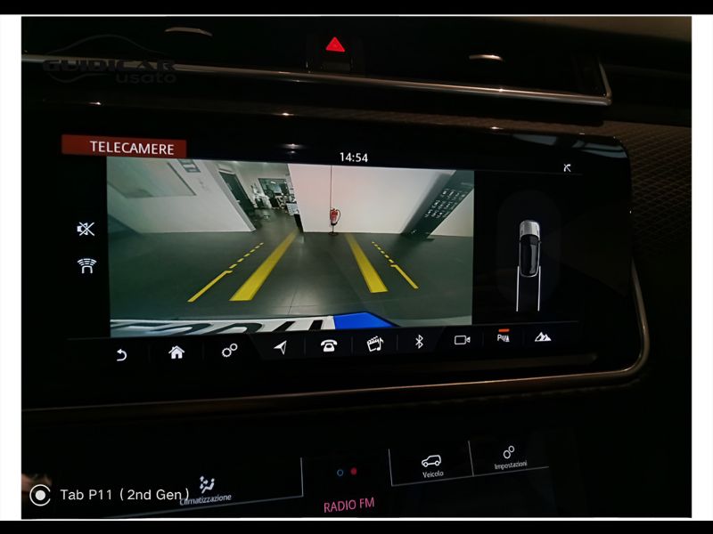 GuidiCar - LAND ROVER Range Rover Velar 2019 Range Rover Velar 2.0d i4 R-Dynamic 180cv auto my20 Usato